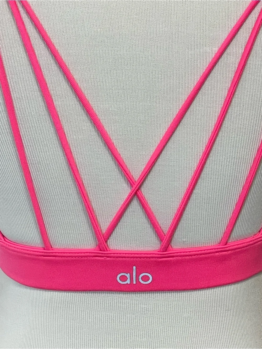 NWOT Alo Yoga Neon Pink Glow Yoga Multi-Strap Back Sports Bra Size XS
